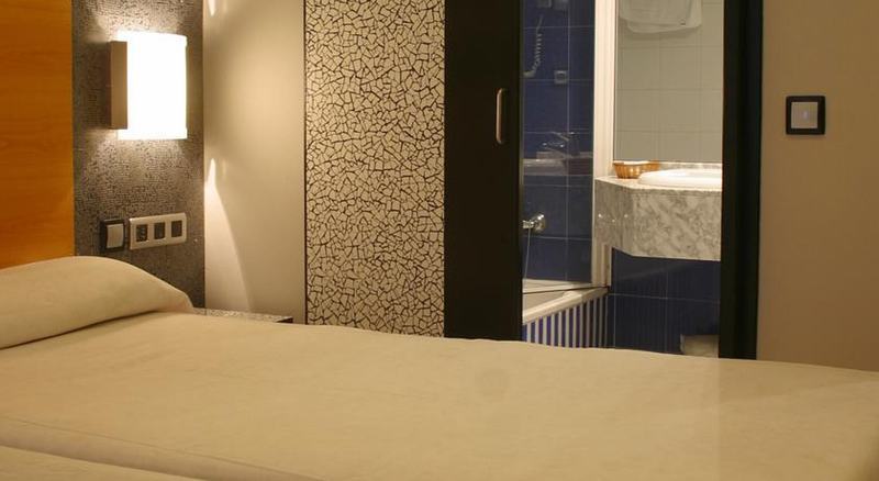 Faranda Pathos Gijon, Ascend Collection Hotel